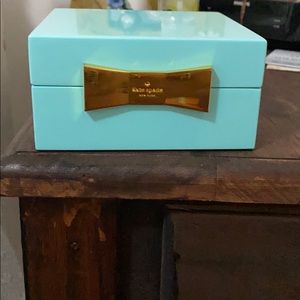 Garden Street Turquoise Lacquer Square Box